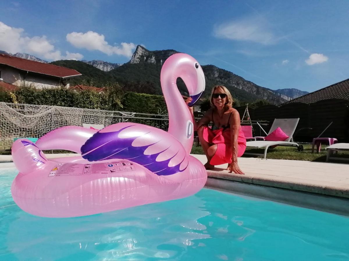 Appartement Lumineux A Voreppe Avec Piscine ภายนอก รูปภาพ