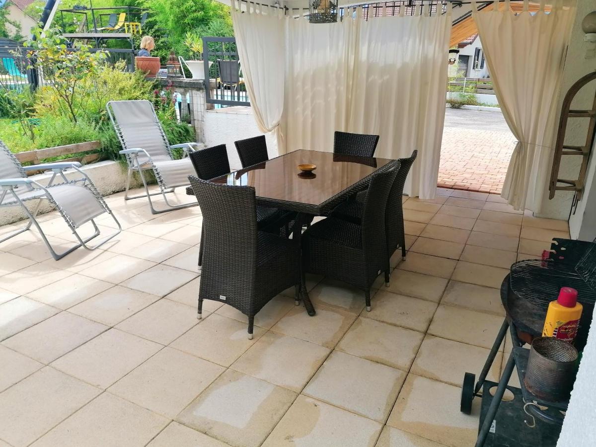 Appartement Lumineux A Voreppe Avec Piscine ภายนอก รูปภาพ